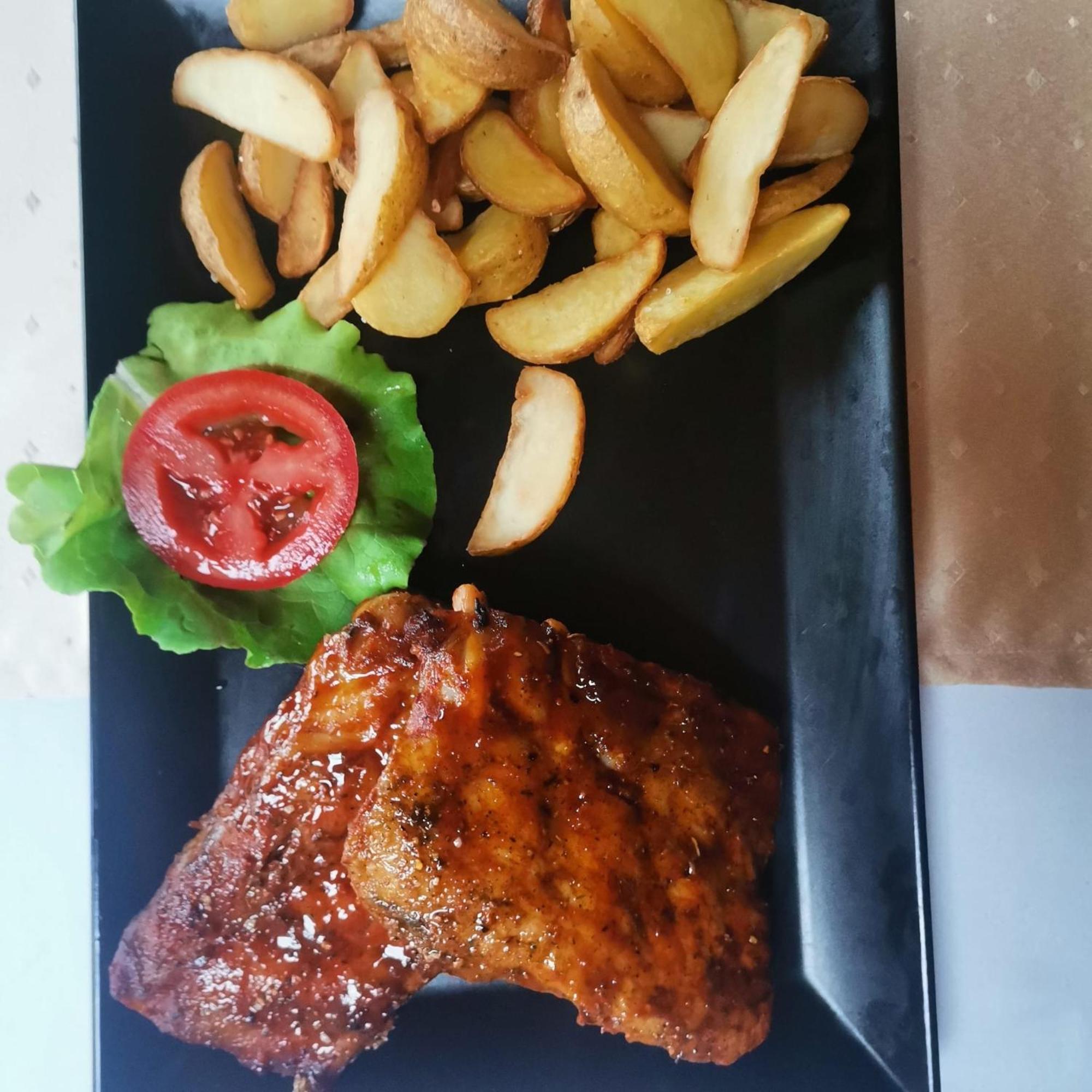 Pensiunea La Taverna Traisteni Ngoại thất bức ảnh